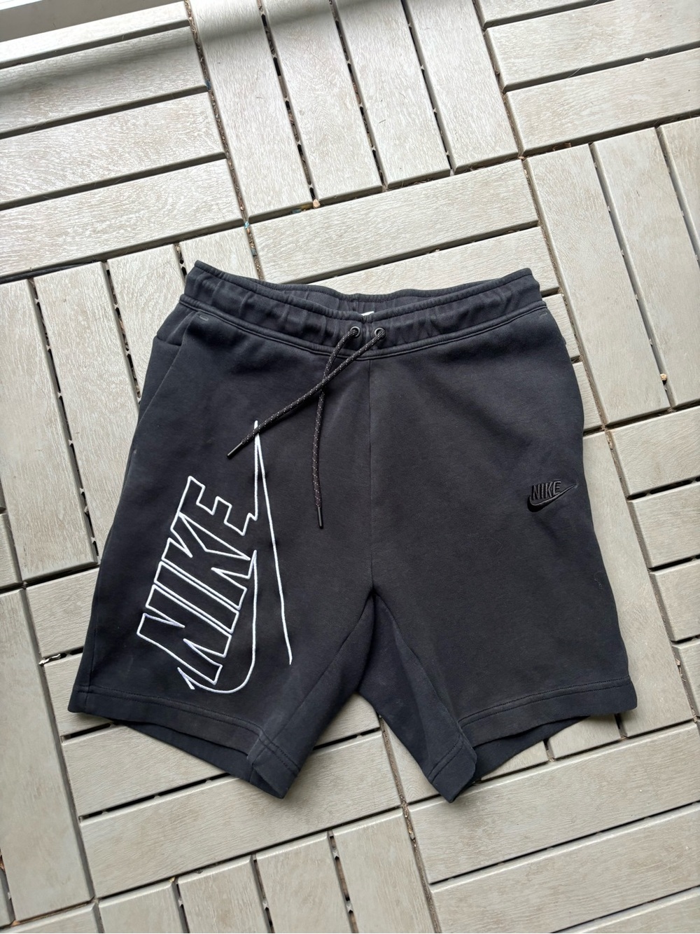 Nike Men’s Black Athletic Shorts with White Side Logo